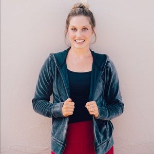 Meet your Posher, Leah